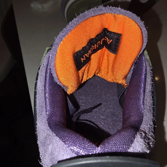 Brand New Never Worn!! Size 8 Air Jordan 4 Retro Mid Canyon Purple Suede - Picture 5 of 14